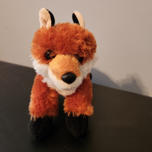 8in Aurora Red Fox July 2018 - Picture 3 of 8